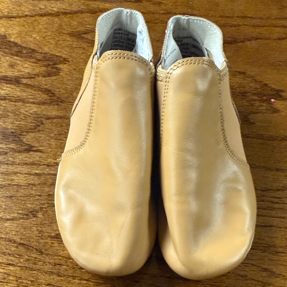 Tan Jazz Shoe